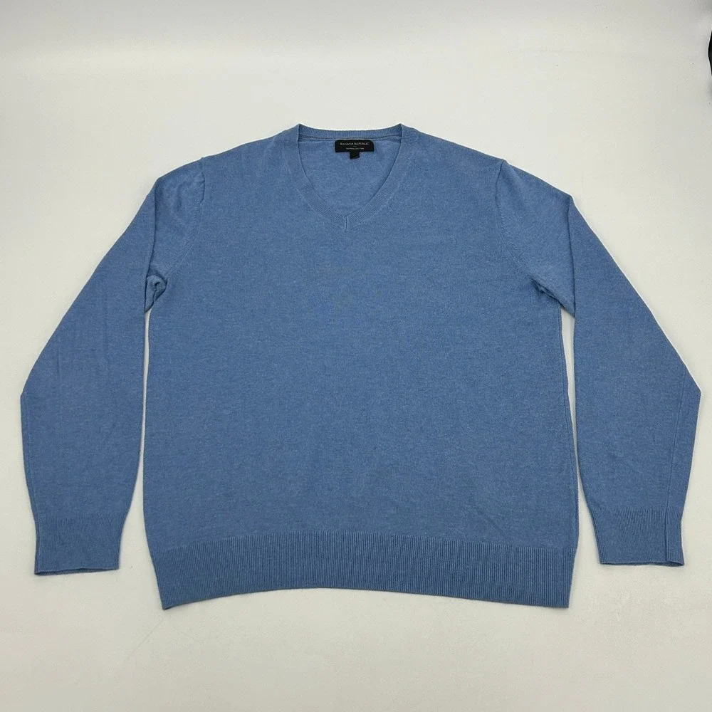 Banana Republic V-Neck Sweater Mens Medium Blue Silk Cashmere Blend Luxe Yarn